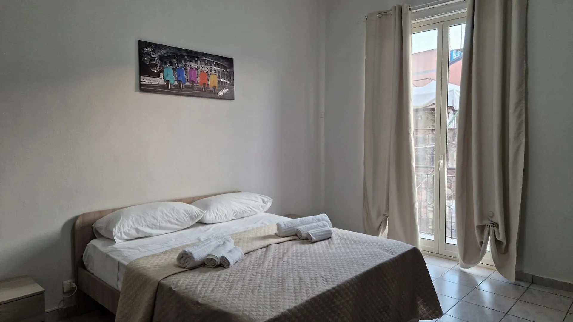 Da Vanedda Street Room Catania Italy