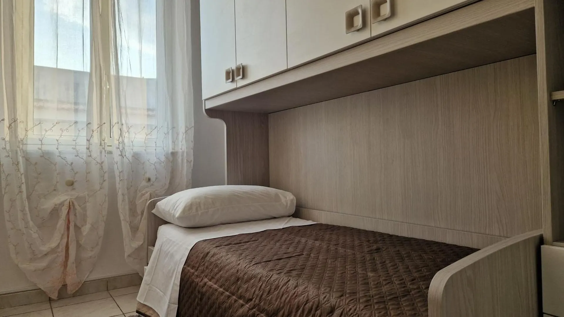 Da Vanedda Street Room Catania 0*,  Italy